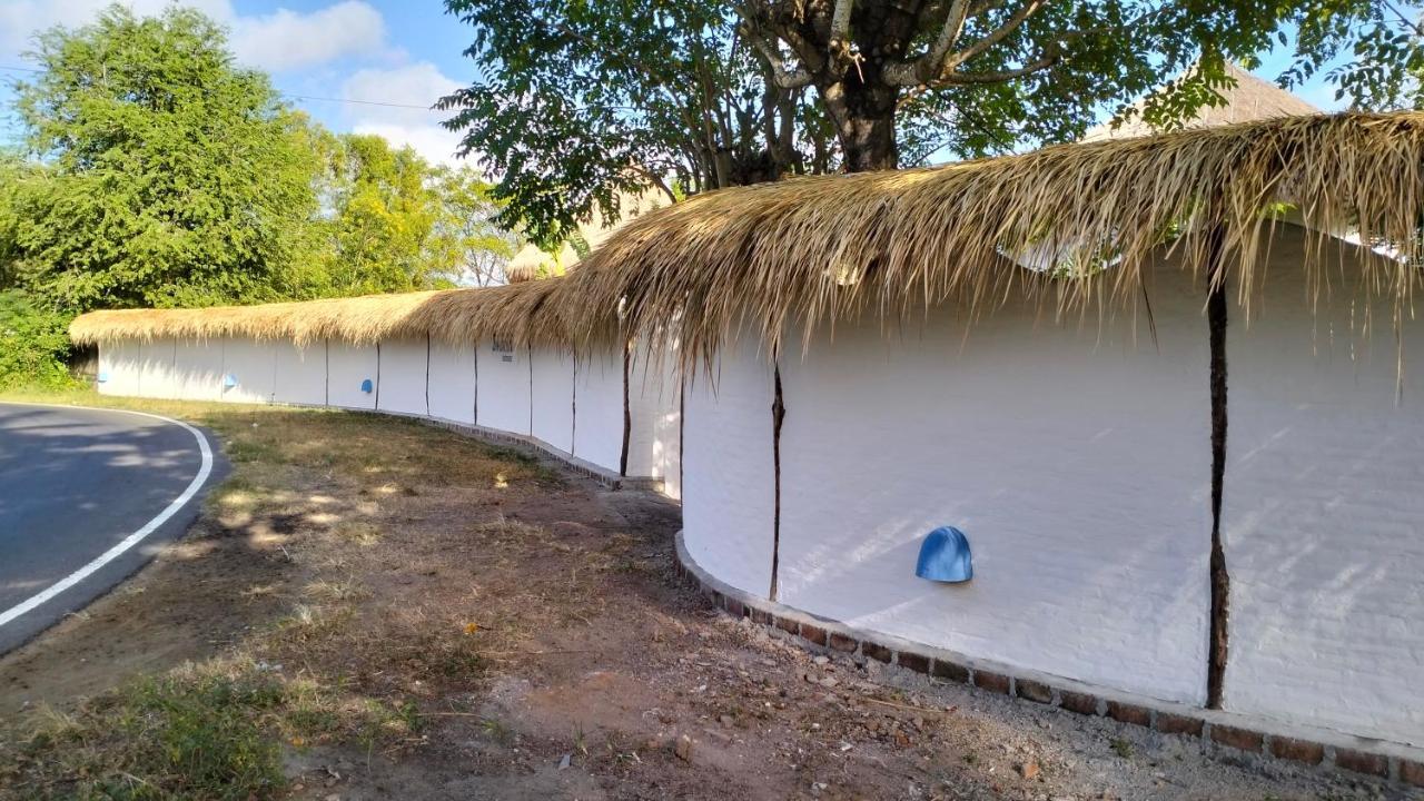 Shaya Cottage Sekotong Exterior foto